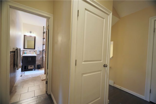 515 Lockhart St 3, Manchester, PA 15212