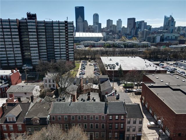 515 Lockhart St 3, Manchester, PA 15212