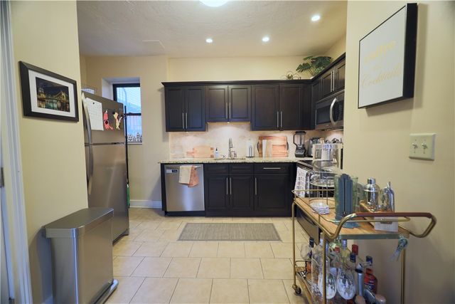 515 Lockhart St 3, Manchester, PA 15212