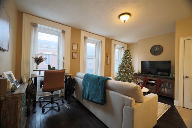 515 Lockhart St 3, Manchester, PA 15212
