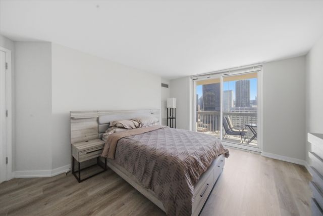 545 N Dearborn Street 2607, Chicago, IL 60654