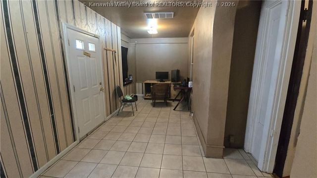 615 Central Avenue, Charleston, WV 25302