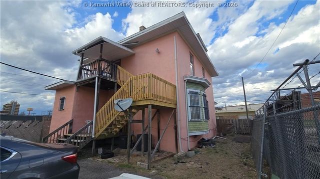 615 Central Avenue, Charleston, WV 25302