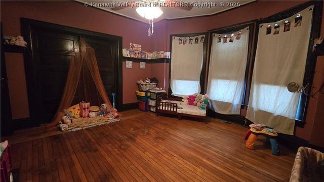 615 Central Avenue, Charleston, WV 25302