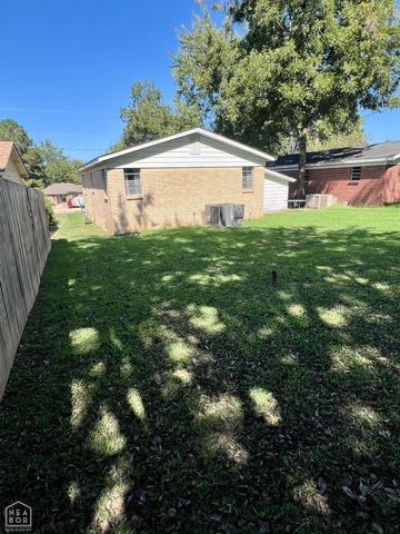 906 Howell, Paragould, AR 72450