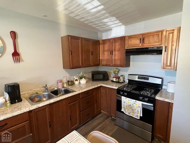 906 Howell, Paragould, AR 72450