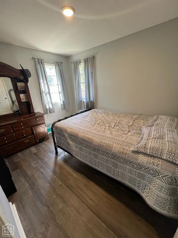 906 Howell, Paragould, AR 72450