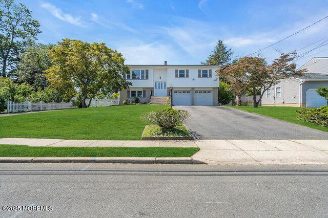2421 Homestead Avenue, Spring Lake Heights, NJ 07762