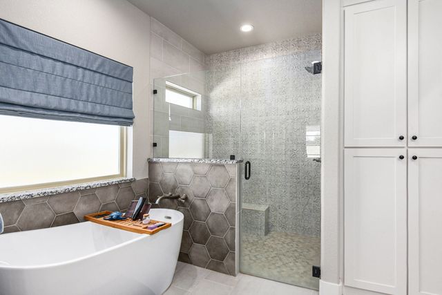 1024 Pioneer Crossing, Weatherford, TX 76088