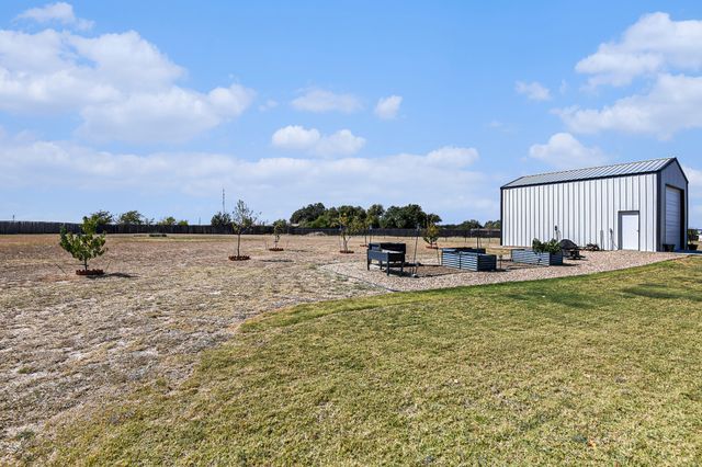 1024 Pioneer Crossing, Weatherford, TX 76088