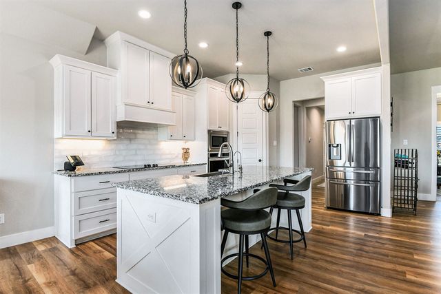 1024 Pioneer Crossing, Weatherford, TX 76088