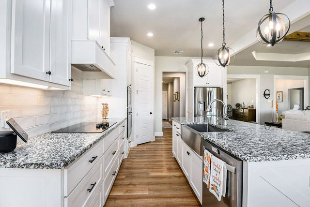 1024 Pioneer Crossing, Weatherford, TX 76088