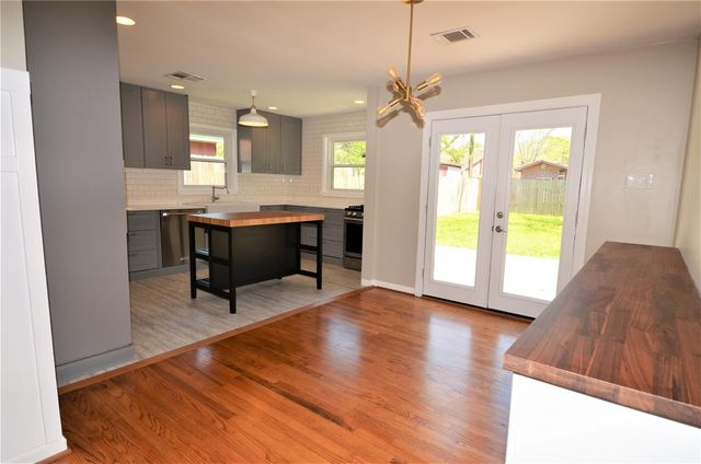 1906 Coulcrest Drive, Houston, TX 77055
