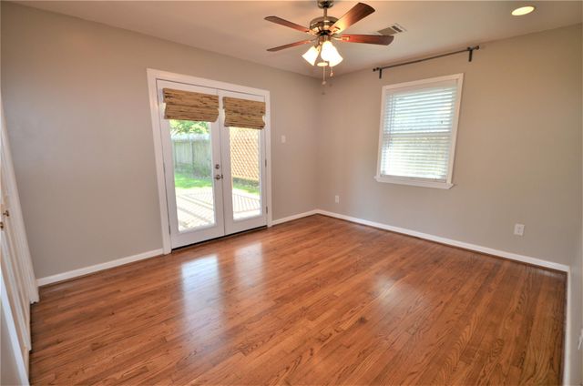 1906 Coulcrest Drive, Houston, TX 77055