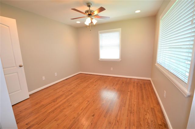 1906 Coulcrest Drive, Houston, TX 77055