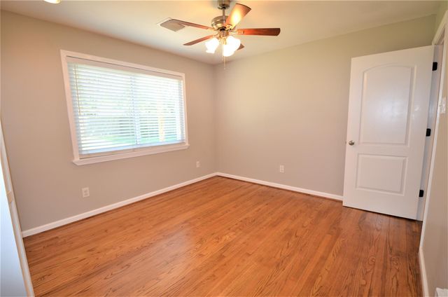 1906 Coulcrest Drive, Houston, TX 77055
