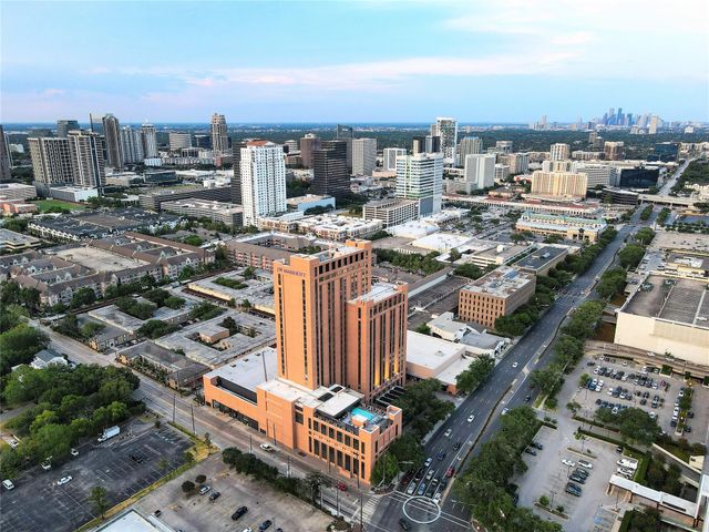 1906 Coulcrest Drive, Houston, TX 77055