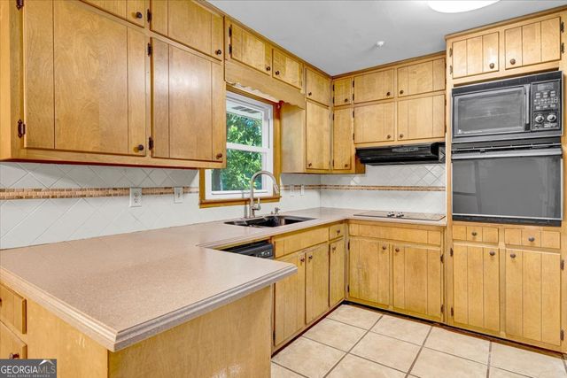 4548 Fountainhead Drive, Stone Mountain, GA 30083