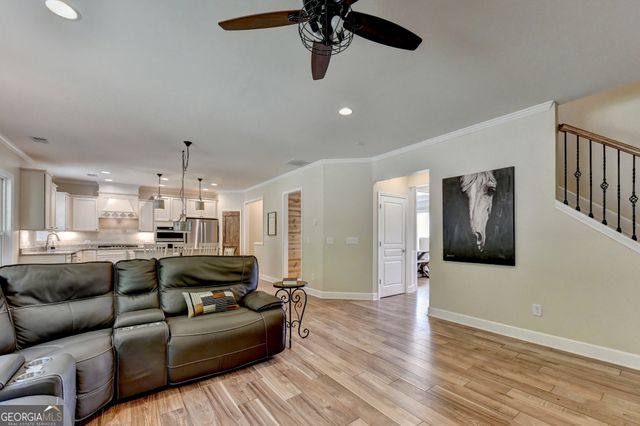 6015 Cedar Wood Court, Hoschton, GA 30548