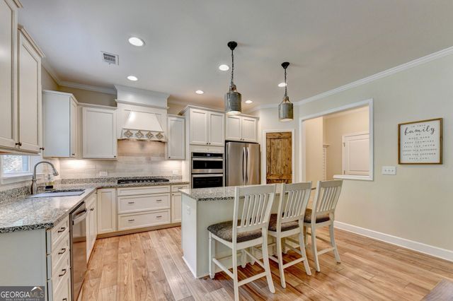 6015 Cedar Wood Court, Hoschton, GA 30548