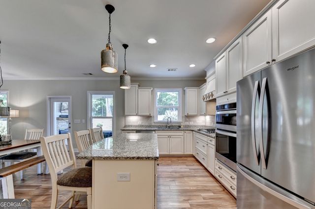 6015 Cedar Wood Court, Hoschton, GA 30548