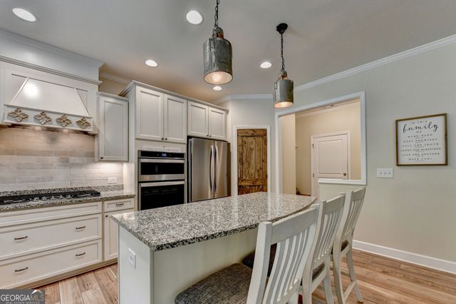 6015 Cedar Wood Court, Hoschton, GA 30548