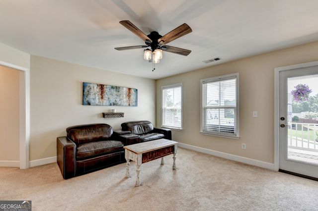 6015 Cedar Wood Court, Hoschton, GA 30548