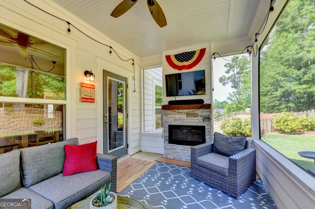 6015 Cedar Wood Court, Hoschton, GA 30548