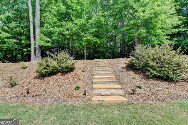 6015 Cedar Wood Court, Hoschton, GA 30548