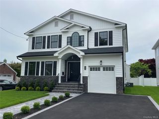 469 Andrews Road, Mineola, NY 11501