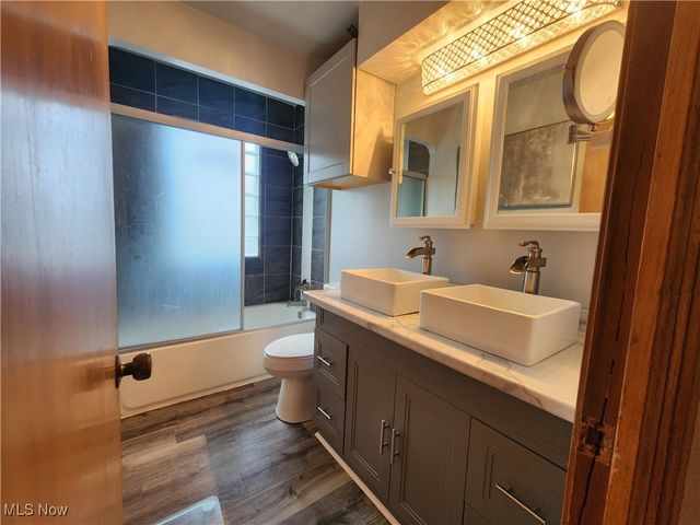 440 E 271st Street, Euclid, OH 44132