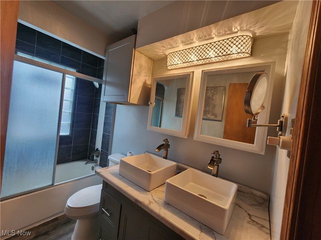 440 E 271st Street, Euclid, OH 44132