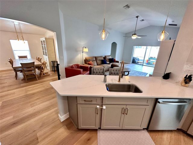 18353 HOLLAND HOUSE LOOP, Land O Lakes, FL 34638