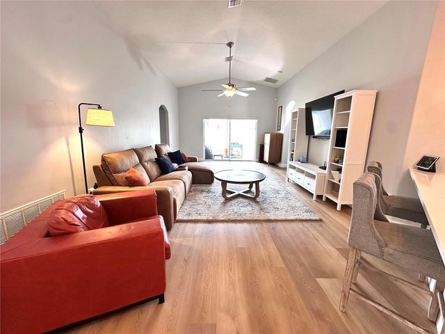18353 HOLLAND HOUSE LOOP, Land O Lakes, FL 34638