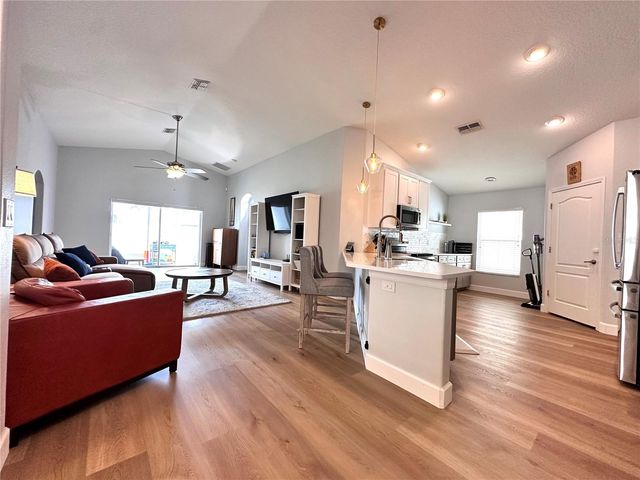 18353 HOLLAND HOUSE LOOP, Land O Lakes, FL 34638