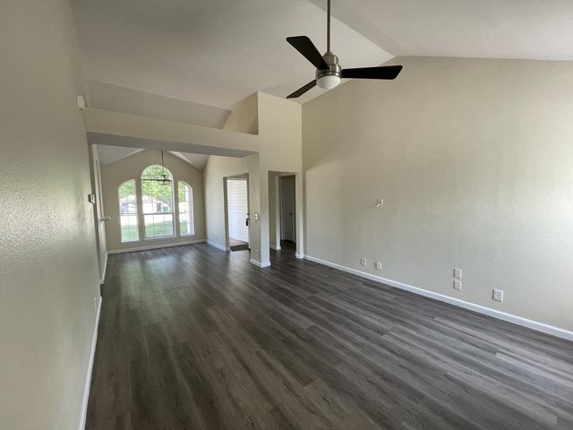 1505 Saint Croix LN, Pflugerville, TX 78660