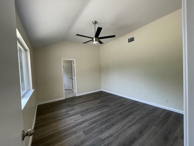 1505 Saint Croix LN, Pflugerville, TX 78660