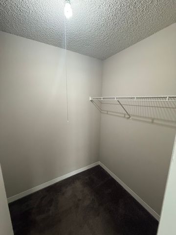 200 N DEARBORN Street 1202, Chicago, IL 60601