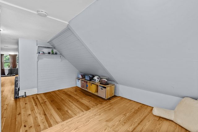 35 Worcester St, Taunton, MA 02780