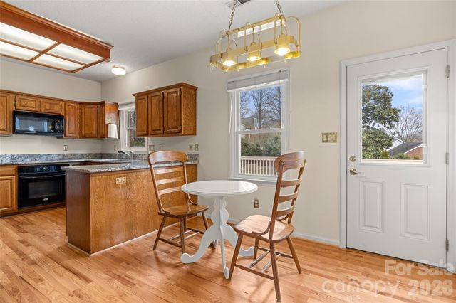 2908 Planters Walk Court, Charlotte, NC 28210