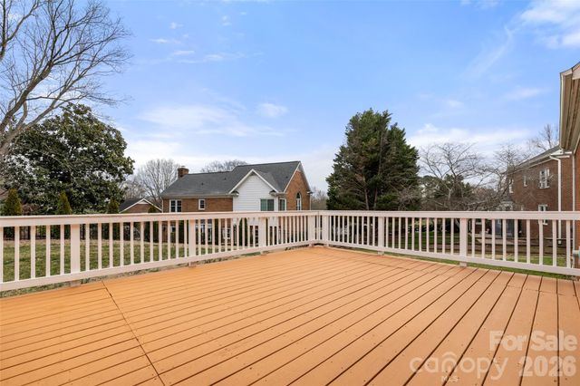 2908 Planters Walk Court, Charlotte, NC 28210