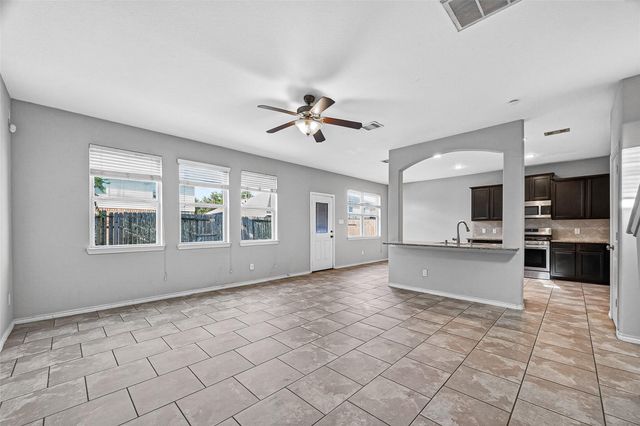 1326 Seagler Pond Lane, Houston, TX 77073