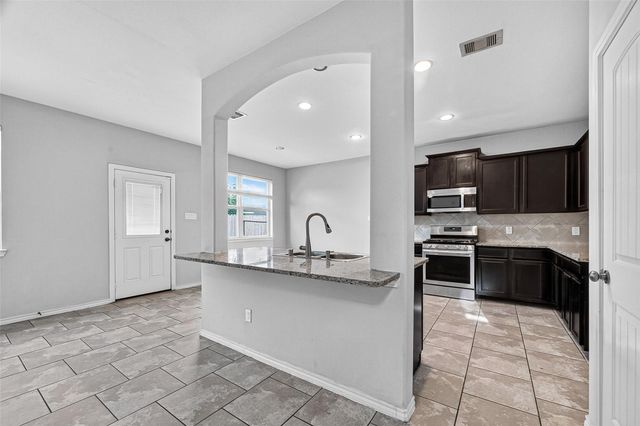1326 Seagler Pond Lane, Houston, TX 77073