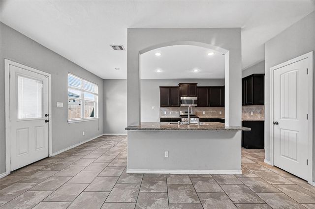 1326 Seagler Pond Lane, Houston, TX 77073