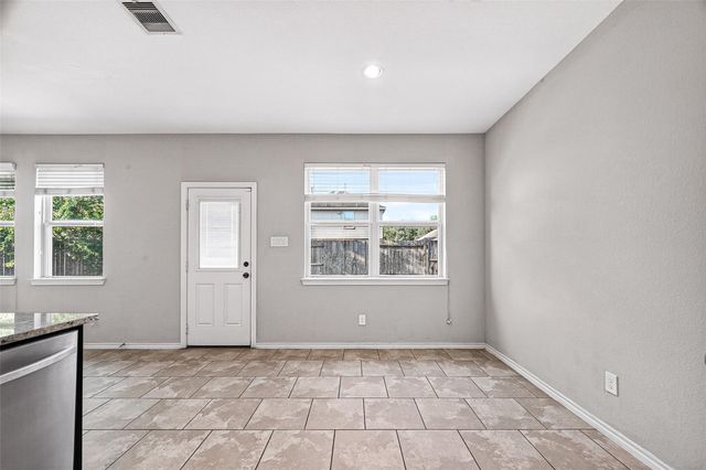 1326 Seagler Pond Lane, Houston, TX 77073