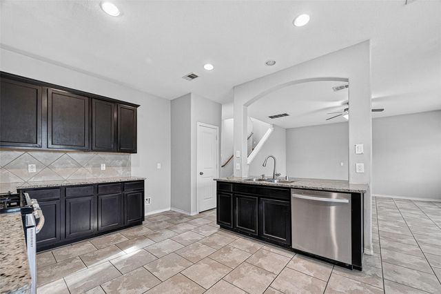 1326 Seagler Pond Lane, Houston, TX 77073