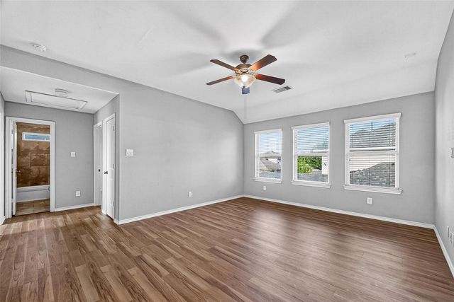 1326 Seagler Pond Lane, Houston, TX 77073