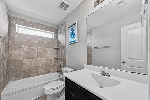 1326 Seagler Pond Lane, Houston, TX 77073