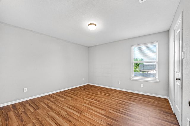 1326 Seagler Pond Lane, Houston, TX 77073