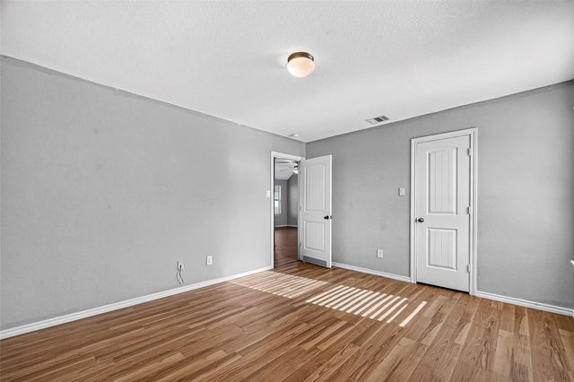 1326 Seagler Pond Lane, Houston, TX 77073